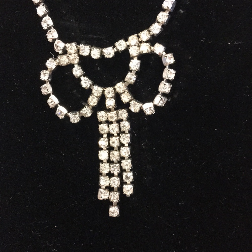 Vintage Rhinestone Bow Statement Necklace - Picture 5 of 7